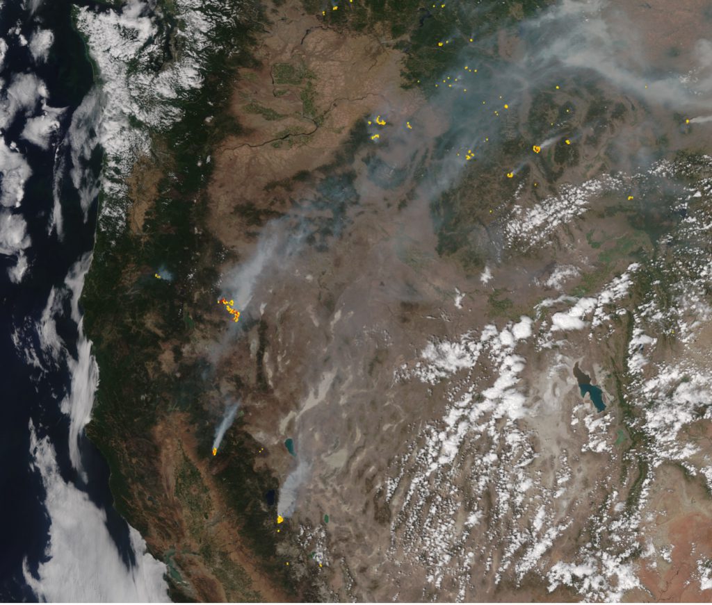An image of wildfires in California, acquired and processed through the Ground Station Observation Network (GSON). GSON will allow scientists, first responders, and other NASA data users to assemble and access Earth data products more quickly. (Credit: NASA / LaRC)
